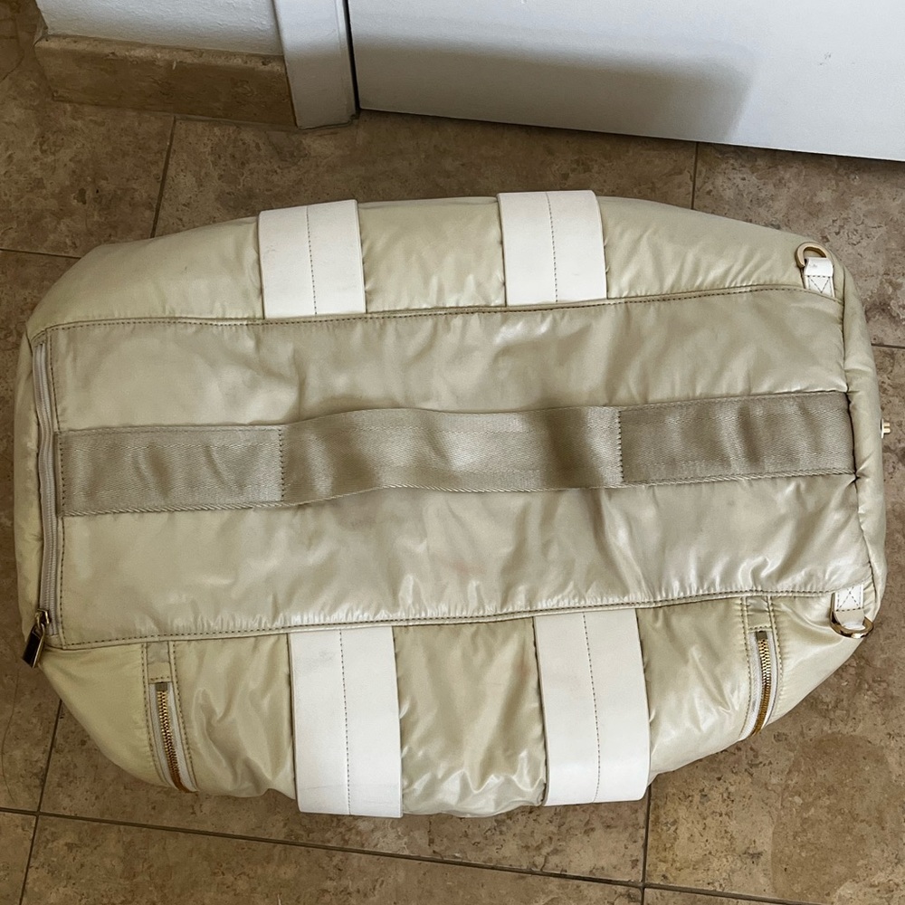 Caraa Remus Duffle Bag (White) - Picture 3 of 8
